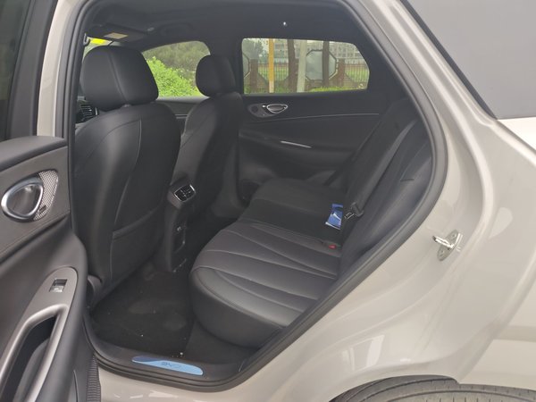 BYD Sealion 06 New Energy 2025, 400 км, за 21876 USD - фото 6