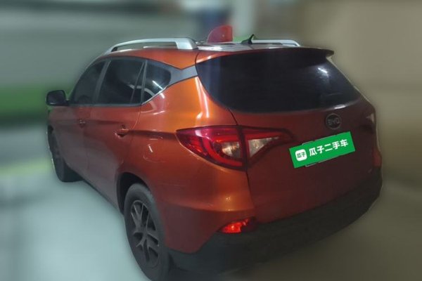 BYD Song 2016, 109500 км, за 3274 USD