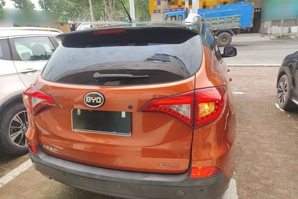 BYD Song 2016, 71800 км, за 5082 USD