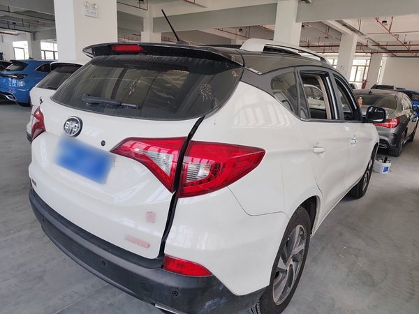 BYD Song 2016, 81800 км, за 3993 USD - фото 6