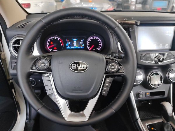 BYD Song 2016, 81800 км, за 3993 USD - фото 10