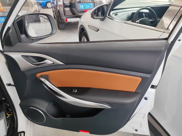 BYD Song 2016, 81800 км, за 3993 USD - фото 25