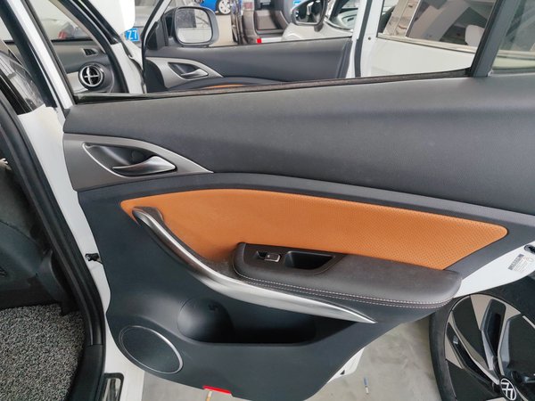 BYD Song 2016, 81800 км, за 3993 USD - фото 26