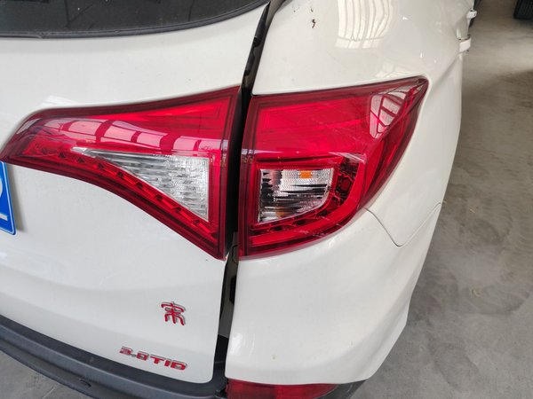 BYD Song 2016, 81800 км, за 3993 USD - фото 7