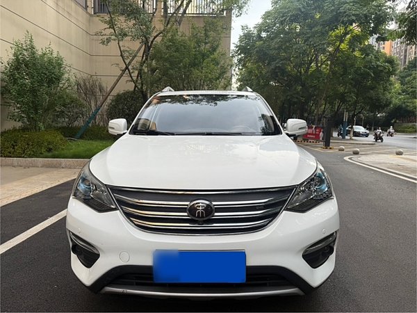 BYD Song 2018, 110900 км, за 4190 USD
