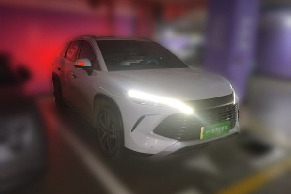 BYD Song L DM-i 2024, 27500 км, за 13877 USD