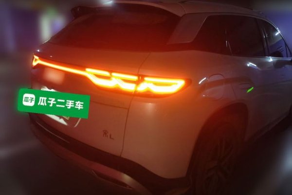 BYD Song L DM-i 2024, 27500 км, за 13877 USD - фото 6