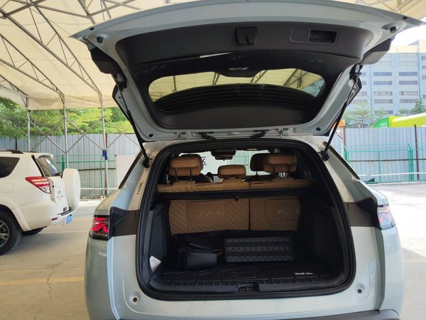 BYD Song L DM-i 2025, 8200 км, за 18764 USD - фото 22
