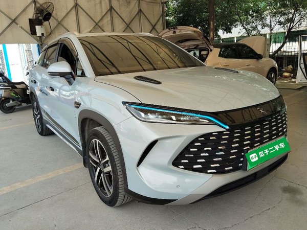 BYD Song L DM-i 2025, 8200 км, за 18764 USD