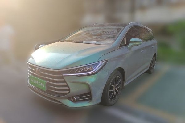 BYD Song MAX · 2017 год