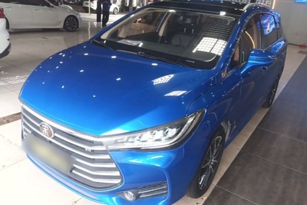 BYD Song MAX · 2017 год