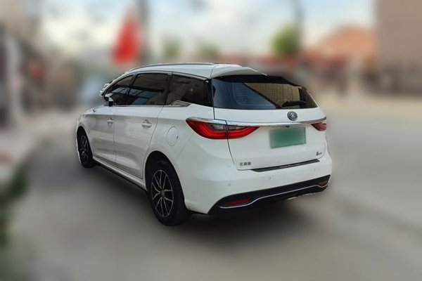 BYD Song MAX 2017, 129300 км, за 4474 USD