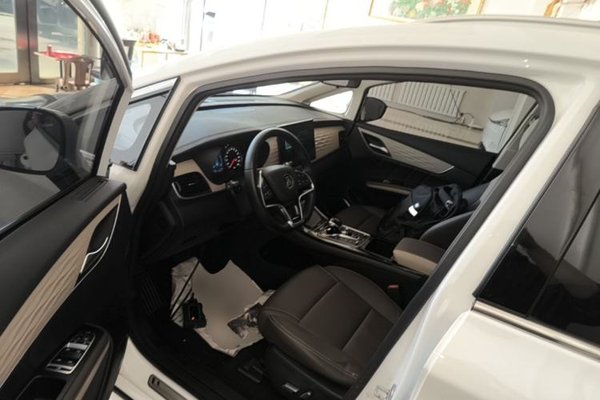 BYD Song MAX New Energy 2022, 97100 км, за 11975 USD - фото 18