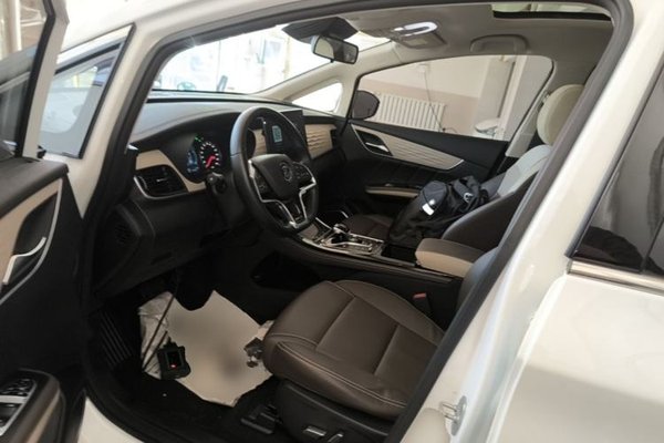 BYD Song MAX New Energy 2022, 97100 км, за 11975 USD - фото 17