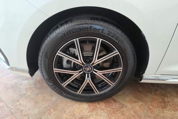BYD Song MAX New Energy 2022, 97100 км, за 11975 USD - фото 10
