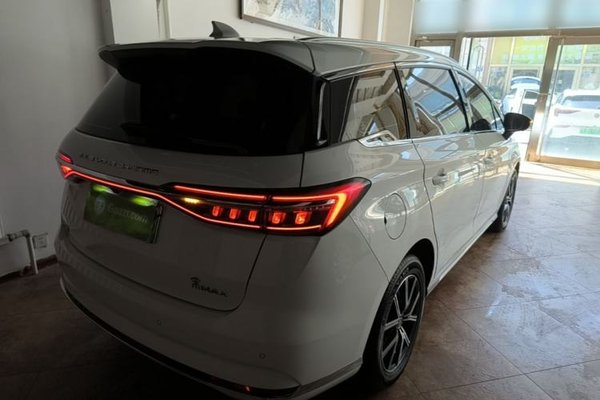 BYD Song MAX New Energy 2022, 97100 км, за 11975 USD - фото 6