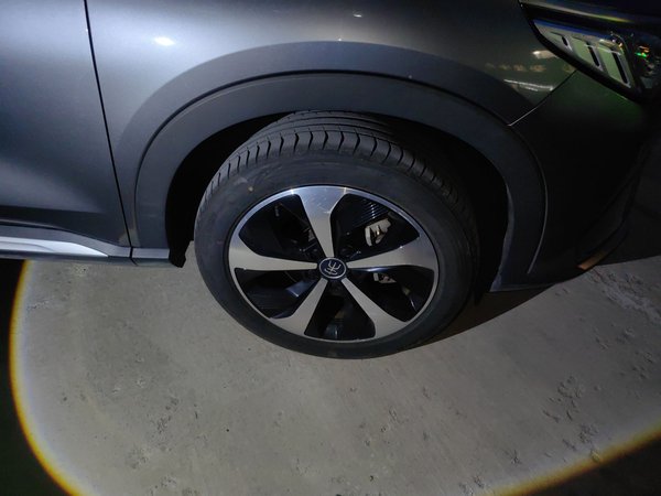 BYD Song PLUS New Energy 2021, 29200 км, за 14725 USD