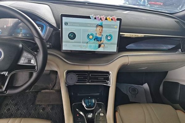 BYD Song PLUS New Energy 2021, 77000 км, за 11639 USD - фото 20