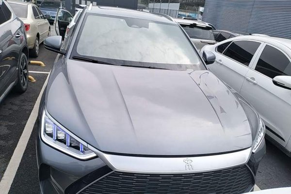 BYD Song PLUS New Energy 2021, 25600 км, за 13145 USD