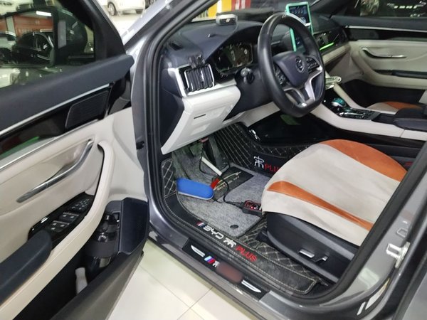 BYD Song PLUS New Energy 2021, 29700 км, за 14286 USD - фото 19