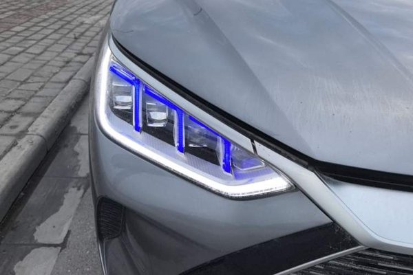 BYD Song PLUS New Energy 2021, 51200 км, за 11104 USD - фото 7