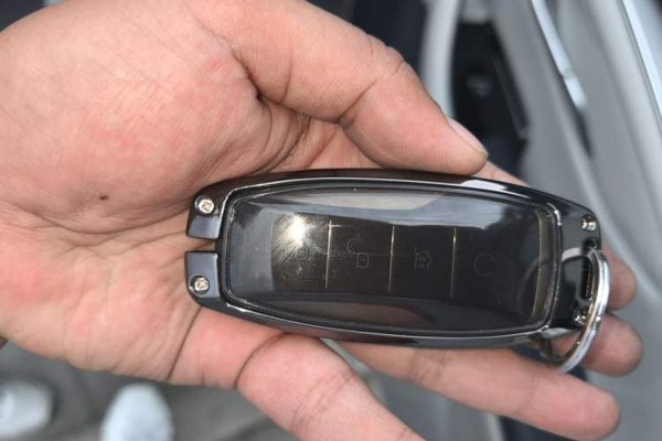 BYD Song PLUS New Energy 2021, 51200 км, за 11104 USD - фото 20
