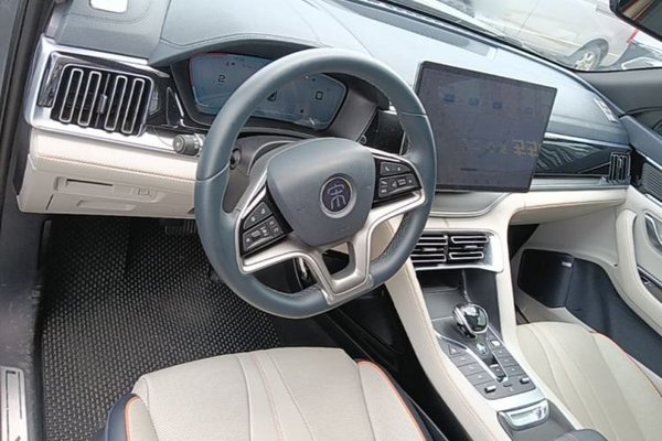 BYD Song PLUS New Energy 2021, 54000 км, за 13329 USD