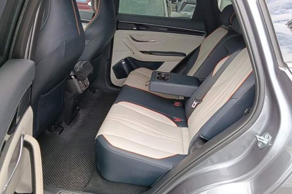 BYD Song PLUS New Energy 2021, 54000 км, за 13329 USD - фото 10
