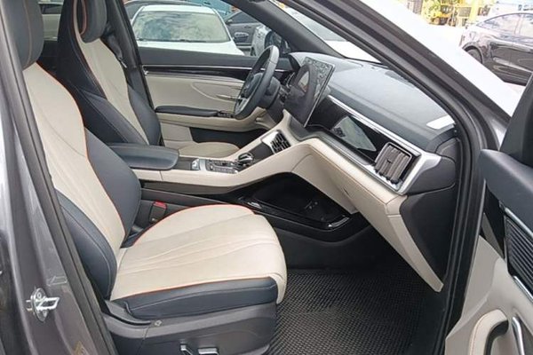 BYD Song PLUS New Energy 2021, 54000 км, за 13329 USD - фото 9