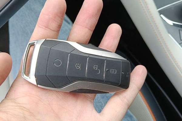 BYD Song PLUS New Energy 2021, 54000 км, за 13329 USD - фото 13