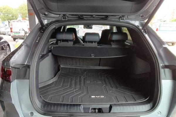BYD Song PLUS New Energy 2021, 58500 км, за 12453 USD - фото 35