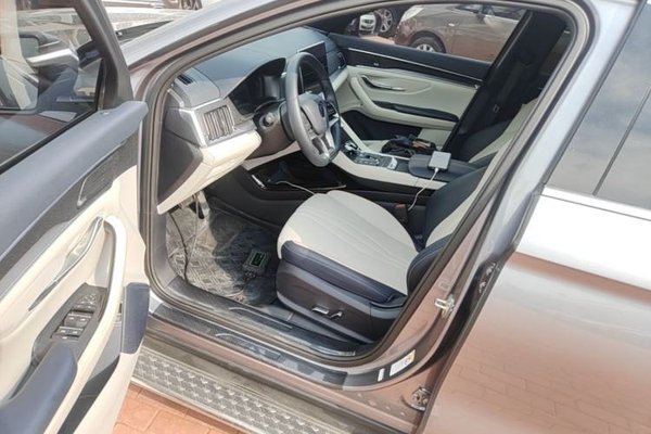 BYD Song PLUS New Energy 2021, 59800 км, за 12373 USD - фото 17