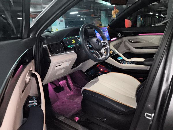 BYD Song PLUS New Energy 2021, 63400 км, за 12607 USD - фото 11