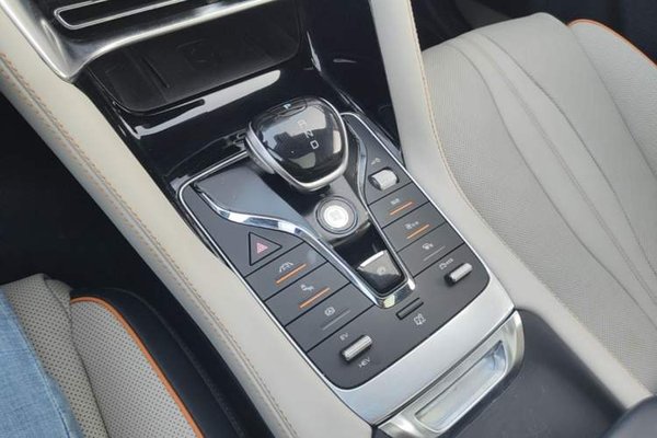 BYD Song PLUS New Energy 2021, 97900 км, за 11822 USD - фото 24