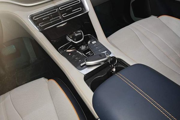 BYD Song PLUS New Energy 2021, 29300 км, за 13080 USD - фото 1