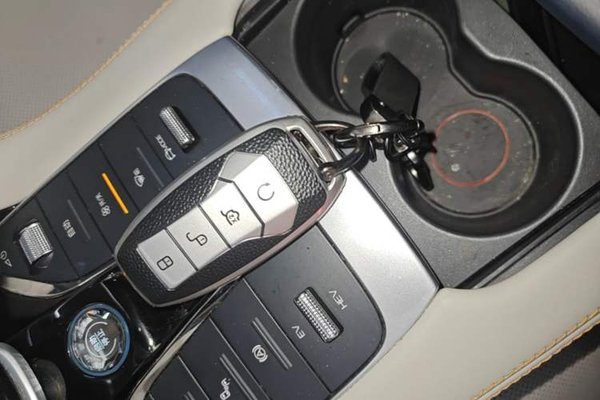 BYD Song PLUS New Energy 2021, 29300 км, за 13080 USD - фото 8