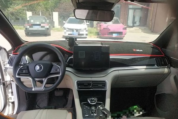 BYD Song PLUS New Energy 2021, 87300 км, за 12468 USD - фото 12