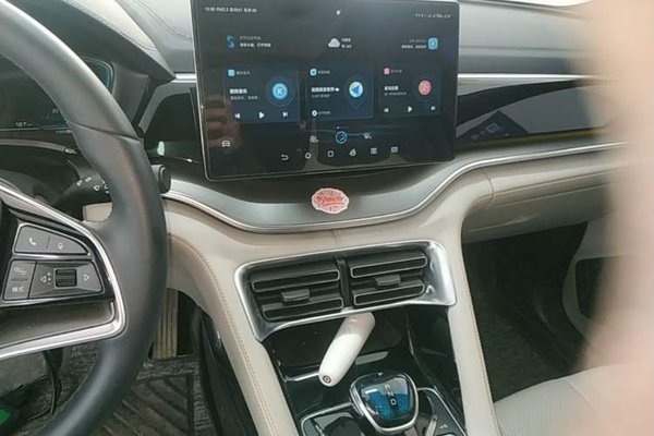 BYD Song PLUS New Energy 2021, 90000 км, за 12939 USD - фото 15