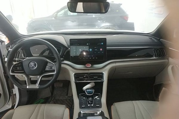 BYD Song PLUS New Energy 2021, 90000 км, за 12939 USD - фото 12