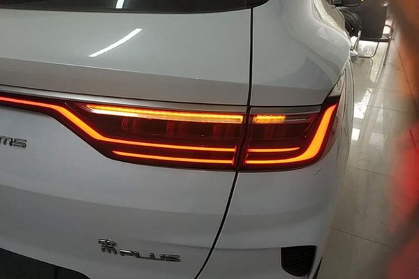 BYD Song PLUS New Energy 2021, 90000 км, за 12939 USD - фото 9