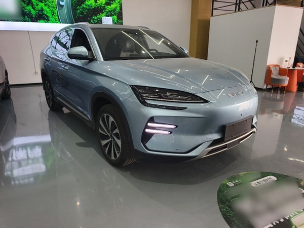 BYD Song PLUS New Energy 2023, 49300 км, за 17492 USD