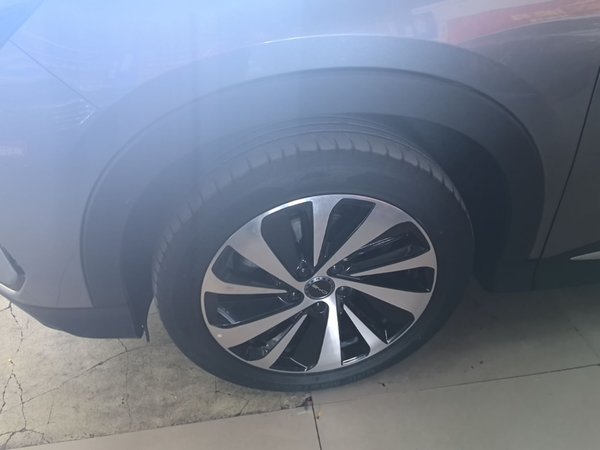 BYD Song PLUS New Energy 2023, 31200 км, за 15451 USD - фото 9