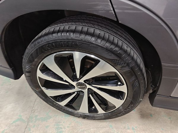 BYD Song PLUS New Energy 2023, 53600 км, за 14116 USD - фото 10