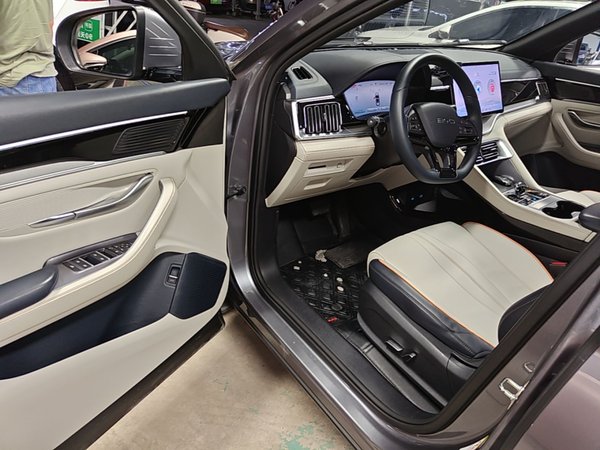 BYD Song PLUS New Energy 2023, 53600 км, за 14116 USD - фото 29