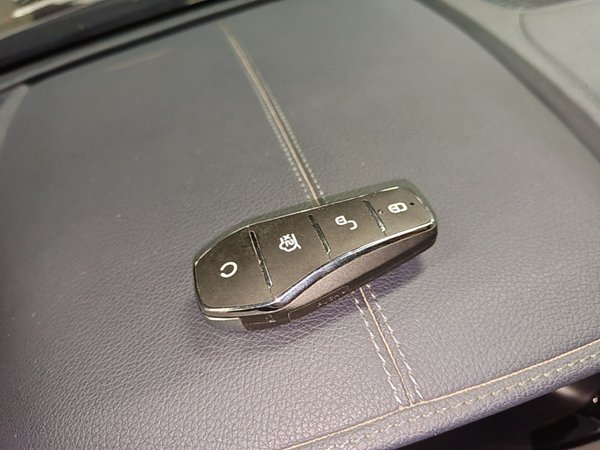 BYD Song PLUS New Energy 2023, 53600 км, за 14116 USD - фото 22