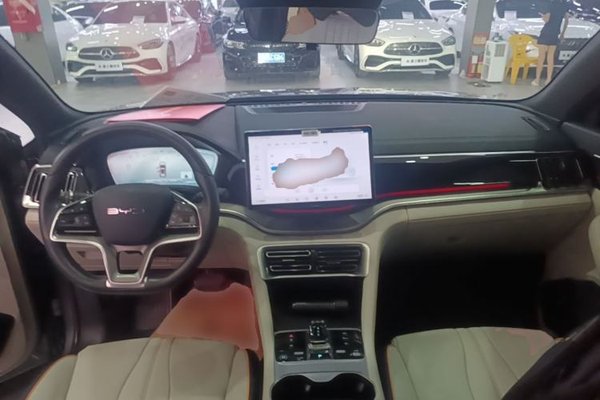 BYD Song PLUS New Energy 2023, 61000 км, за 14754 USD - фото 12
