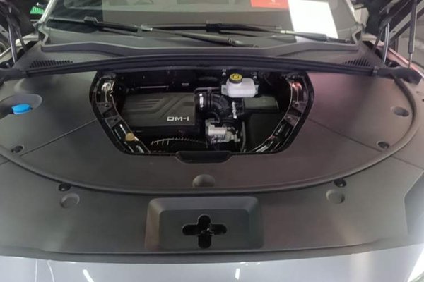BYD Song PLUS New Energy 2023, 61000 км, за 14754 USD - фото 24