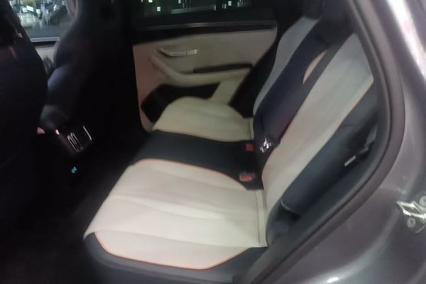 BYD Song PLUS New Energy 2023, 61000 км, за 14754 USD - фото 20