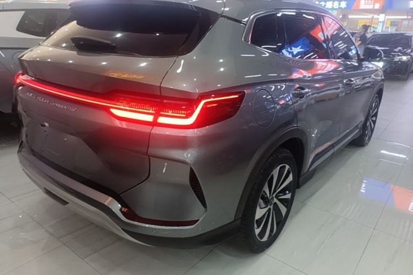 BYD Song PLUS New Energy 2023, 61000 км, за 14754 USD - фото 6