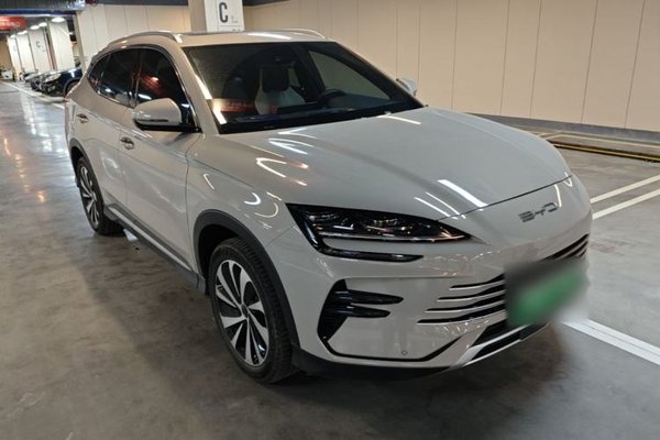 BYD Song PLUS New Energy 2023, 10800 км, за 15242 USD